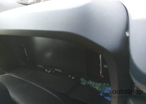 2025 Ford Maverick Xl z USA, uszkodzony, nr VIN 3FTTW8BA8SRB34726